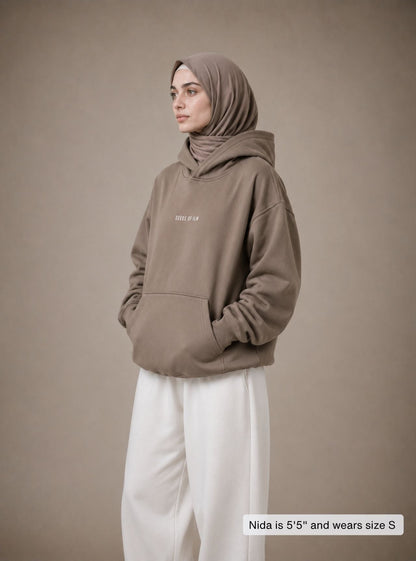 SIGNATURE HOODIE