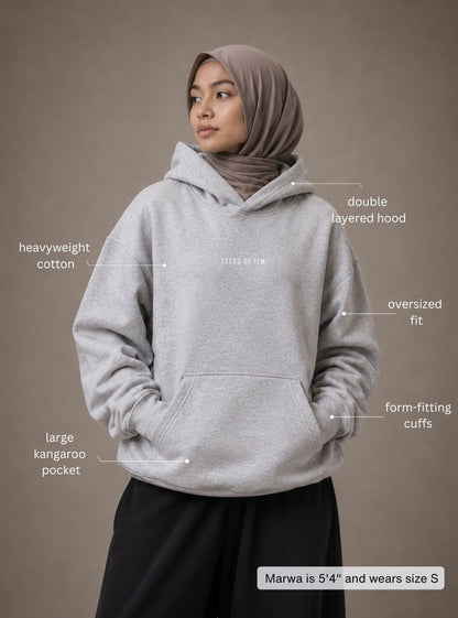 SIGNATURE HOODIE